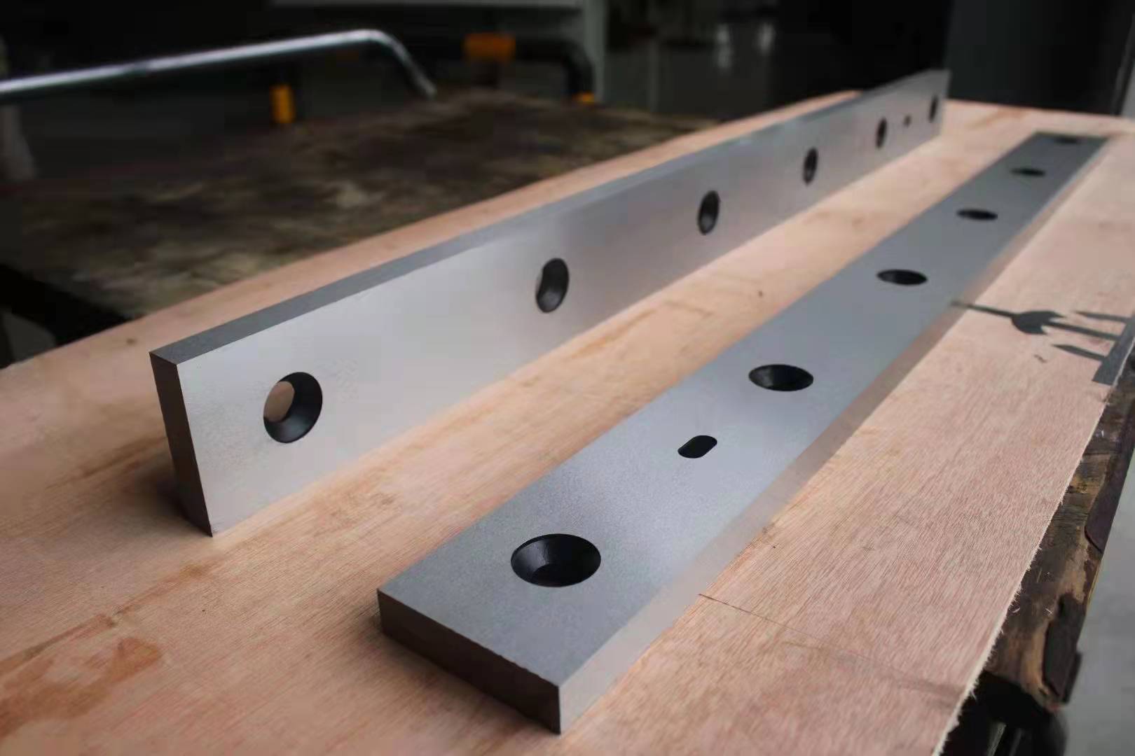 Personnaliser les couteaux de cisaillement industriels 